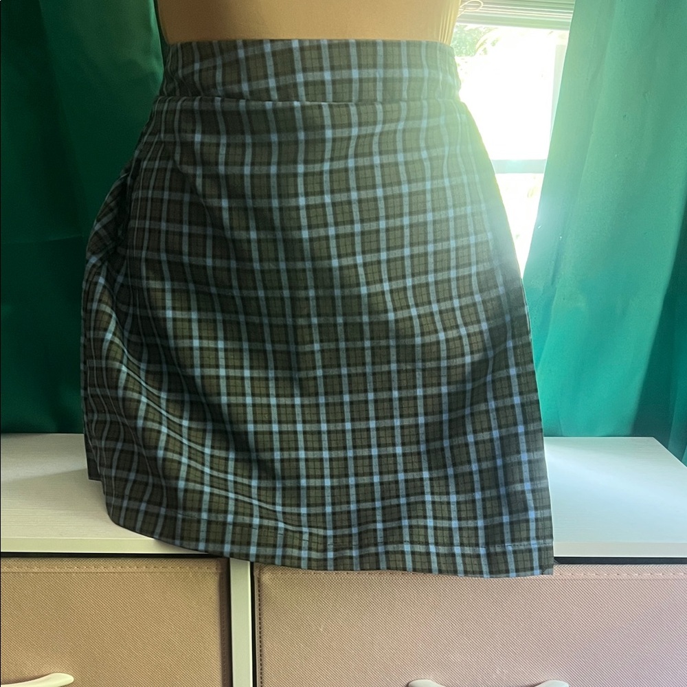 Wild Fable Plaid Mini Skirt | Blue & Green | Pleated | Size Large